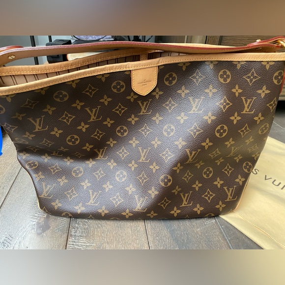 VGUC Louis Vuitton Delightful Shoulder Bag - Picture 9 of 14